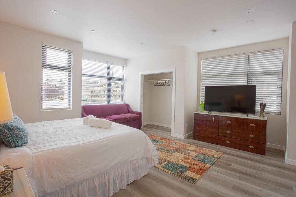 Comfy Studio With Cali King Size Mattress 샌디에이고 외부 사진